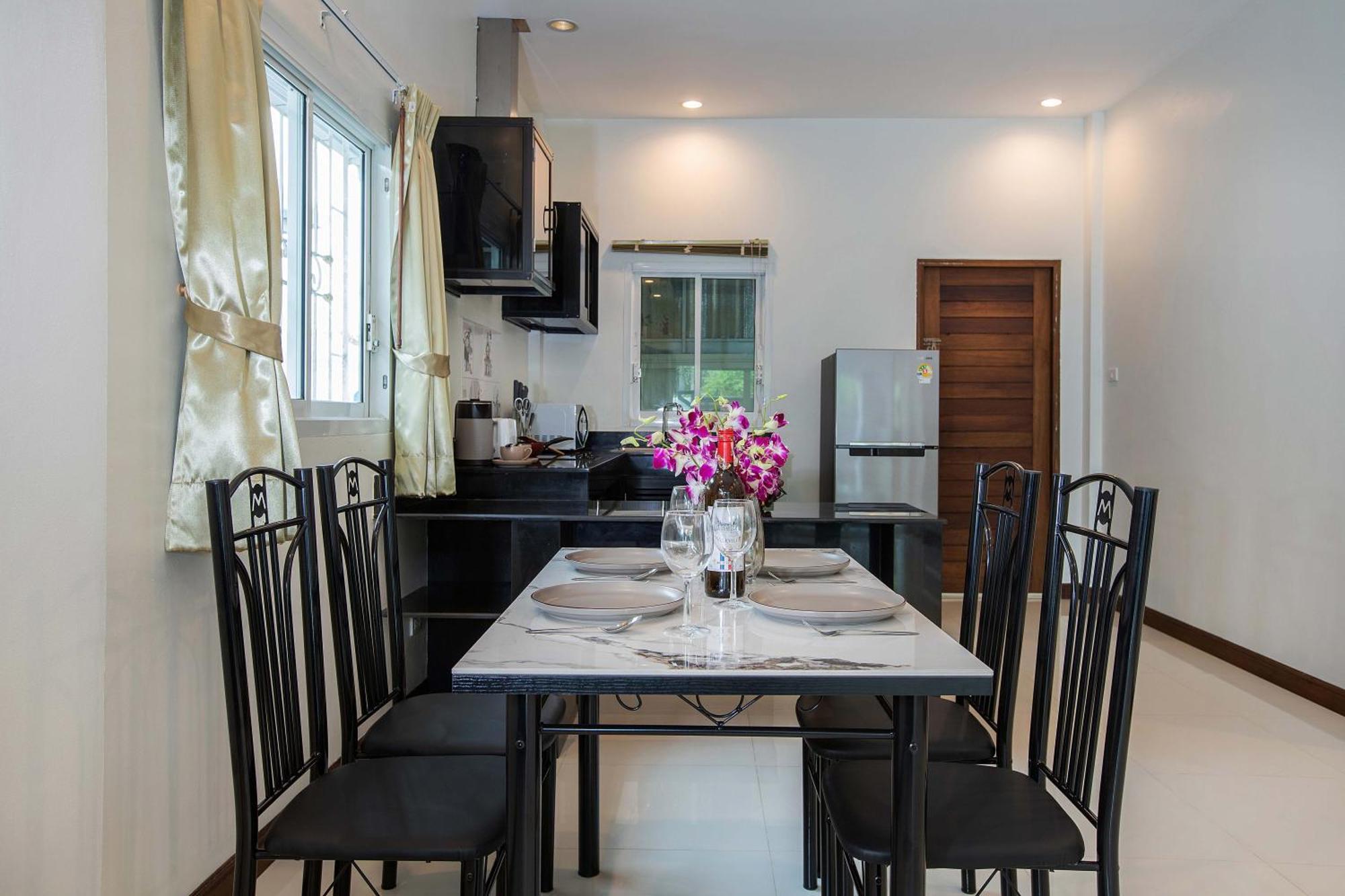Family 2Br Villa Lancelot 3 With Jacuzzi Pool, Just 10 Min Drive Naiharn And Rawai Ban Saiyuan المظهر الخارجي الصورة